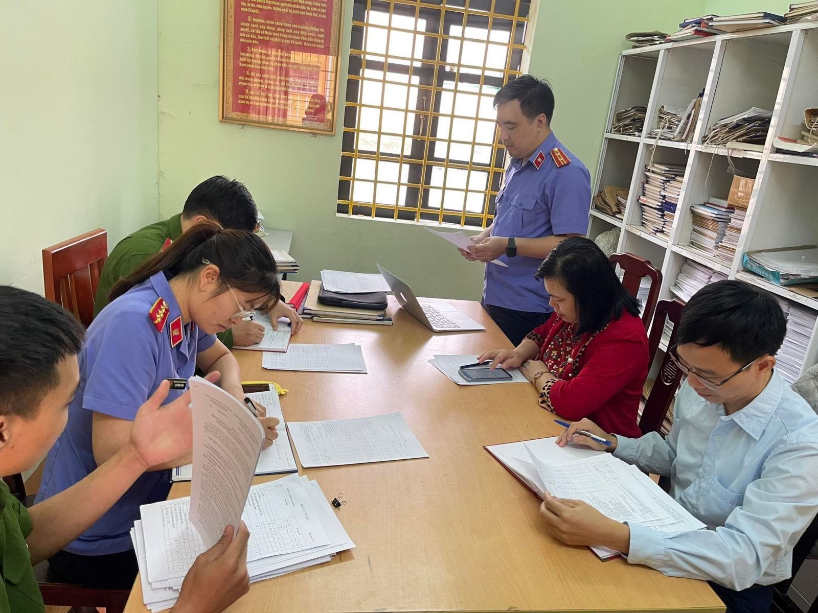VKSND huyện Nậm Nhùn tiến hành kiểm sát trực tiếp công tác tạm giữ, tạm giam và thi hành án phạt tù năm 2022