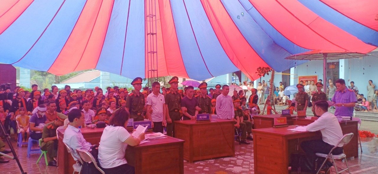 VKSND tỉnh Lai Châu phối hợp xét xử lưu động vụ án "Giết người" đặc biệt nghiêm trọng