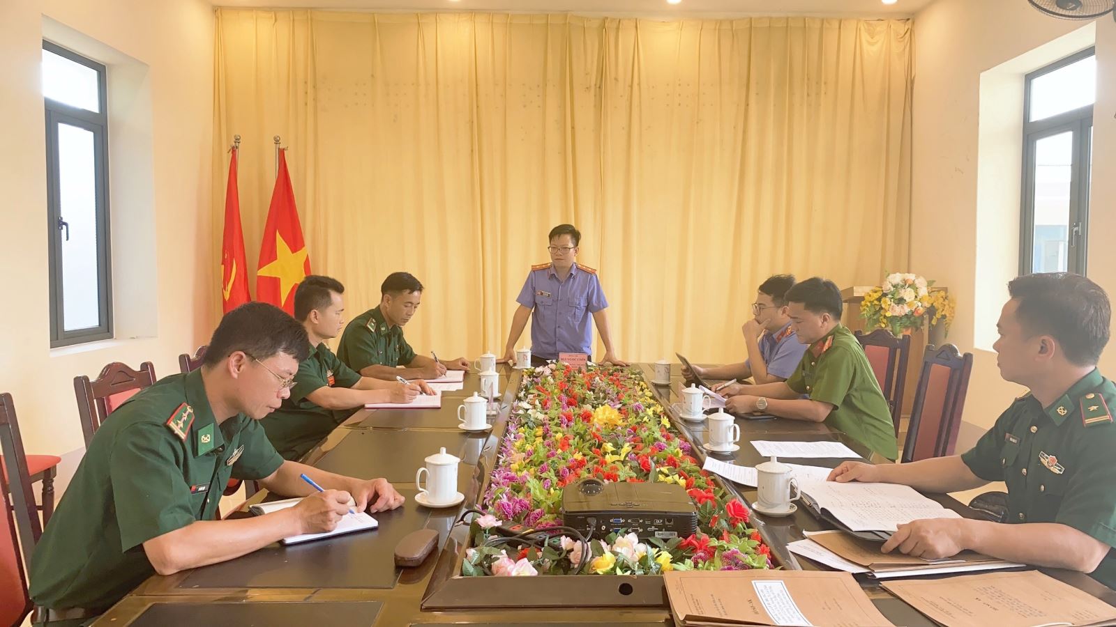 VKSND huyện Mường Tè trực tiếp kiểm sát tại các Đồn Biên phòng trên địa bàn huyện