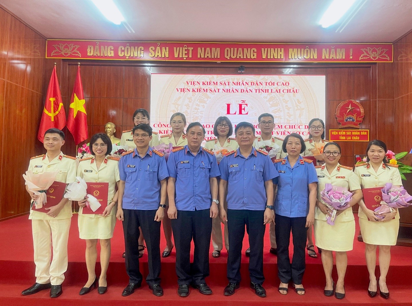 VKSND tỉnh Lai Châu tổ chức Lễ công bố và trao quyết định bổ nhiệm chức danh Kiểm sát viên trung cấp, Kiểm sát viên sơ cấp, Kiểm tra viên chính