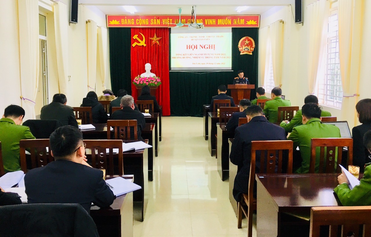 VKSND huyện Tân Uyên chủ trì tổ chức Hội nghị giao ban công tác phối hợp trong hoạt động tố tụng năm 2022 và triển khai nhiệm công tác phối hợp năm 2023.