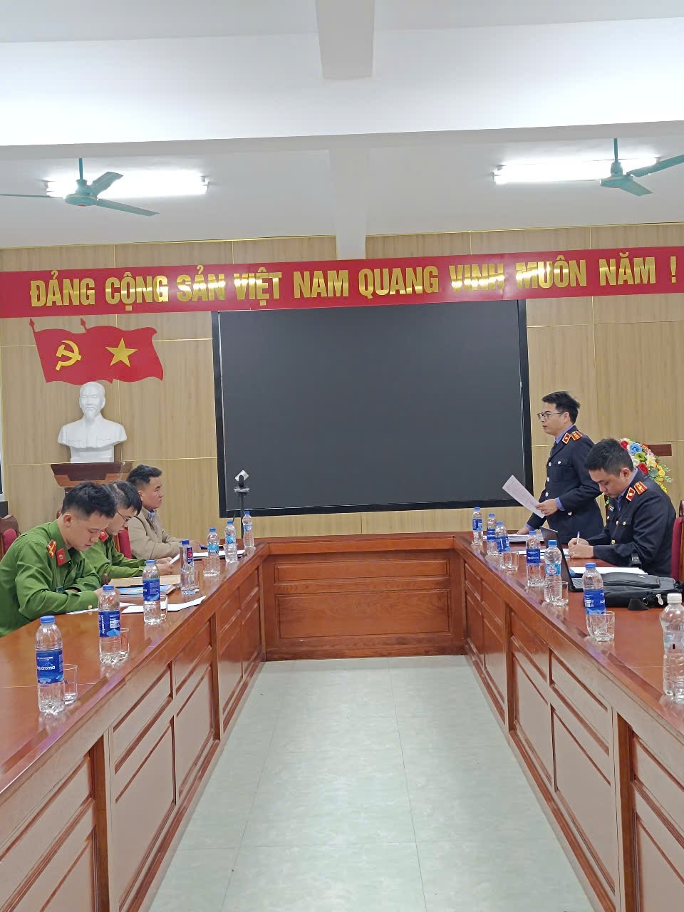Viện kiểm sát nhân dân huyện Nậm Nhùn tiến hành kiểm sát trực tiếp công tác thi hành án hình sự tại Ủy ban nhân dân các xã trên địa bàn huyện Nậm Nhùn