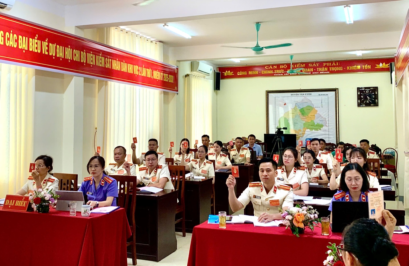 Chi bộ Viện kiểm sát nhân dân khu vực 2 – Lai Châu tổ chức thành công Đại hội lần thứ I, nhiệm kỳ 2025-2030