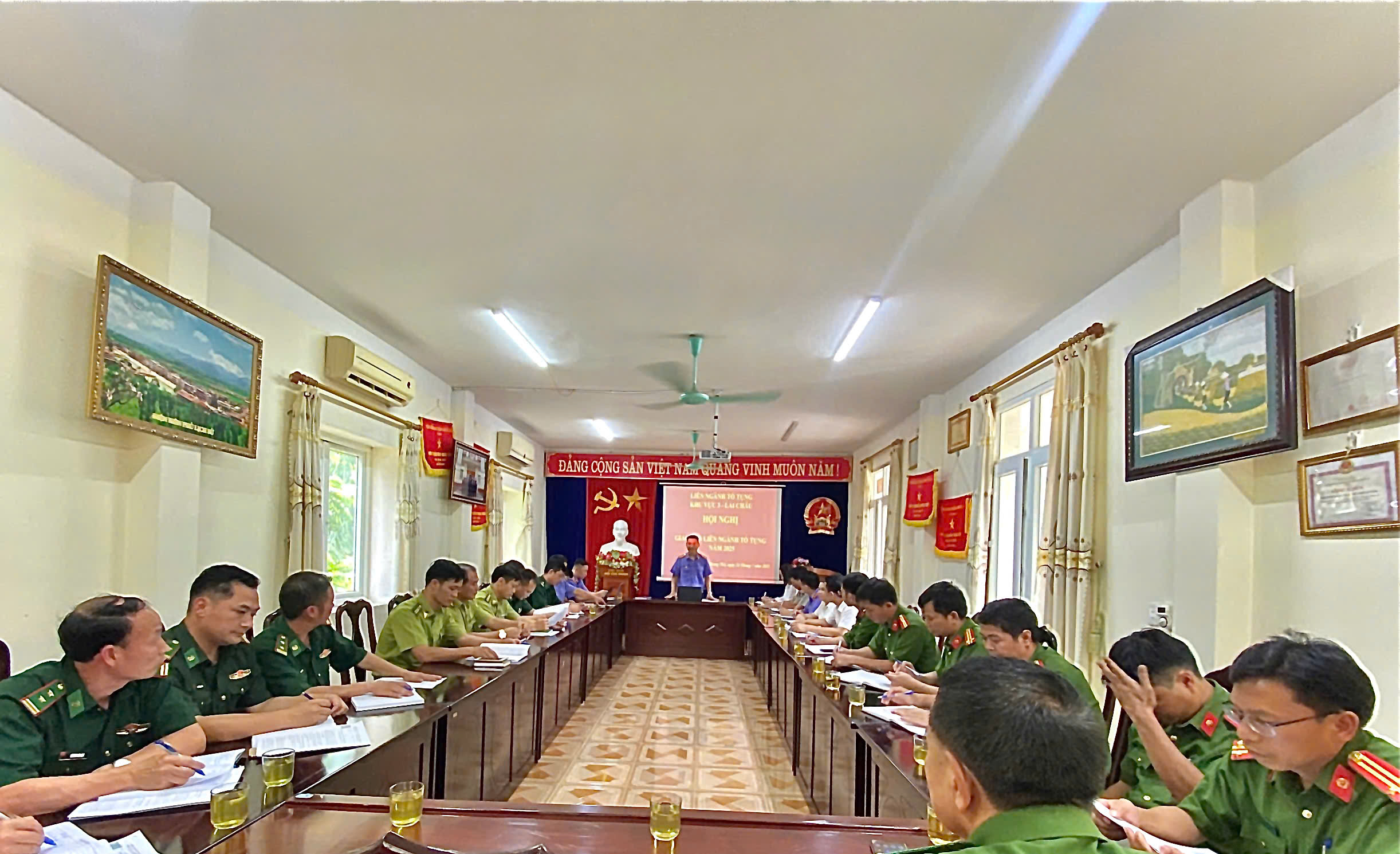 Viện kiểm sát nhân dân khu vực 3 chủ trì tổ chức giao ban công tác phối hợp trong hoạt động tố tụng 6 tháng đầu năm 2025