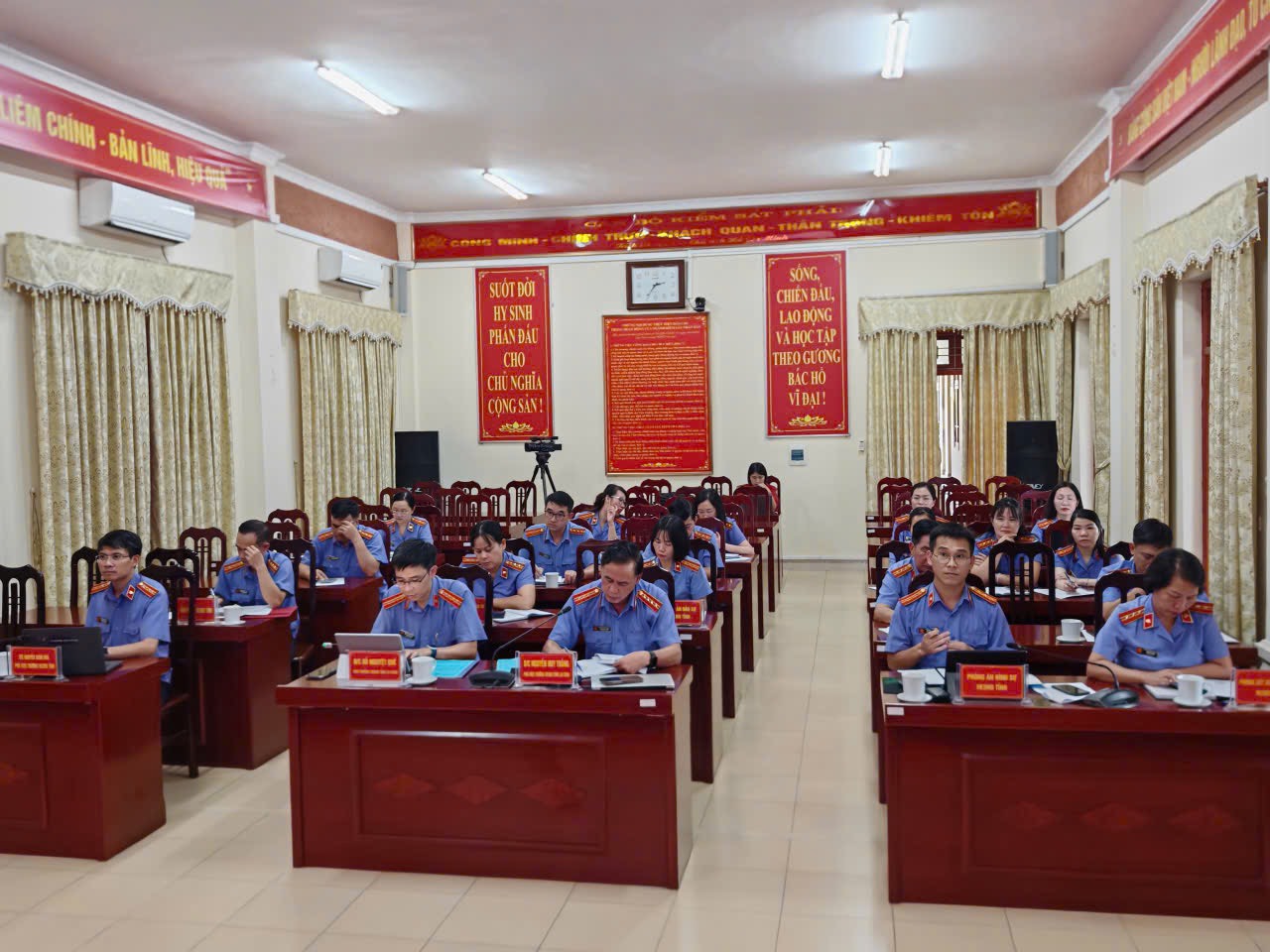 Viện kiểm sát nhân dân tỉnh Lai Châu tổ chức Hội nghị giao ban công tác 9 tháng năm 2025