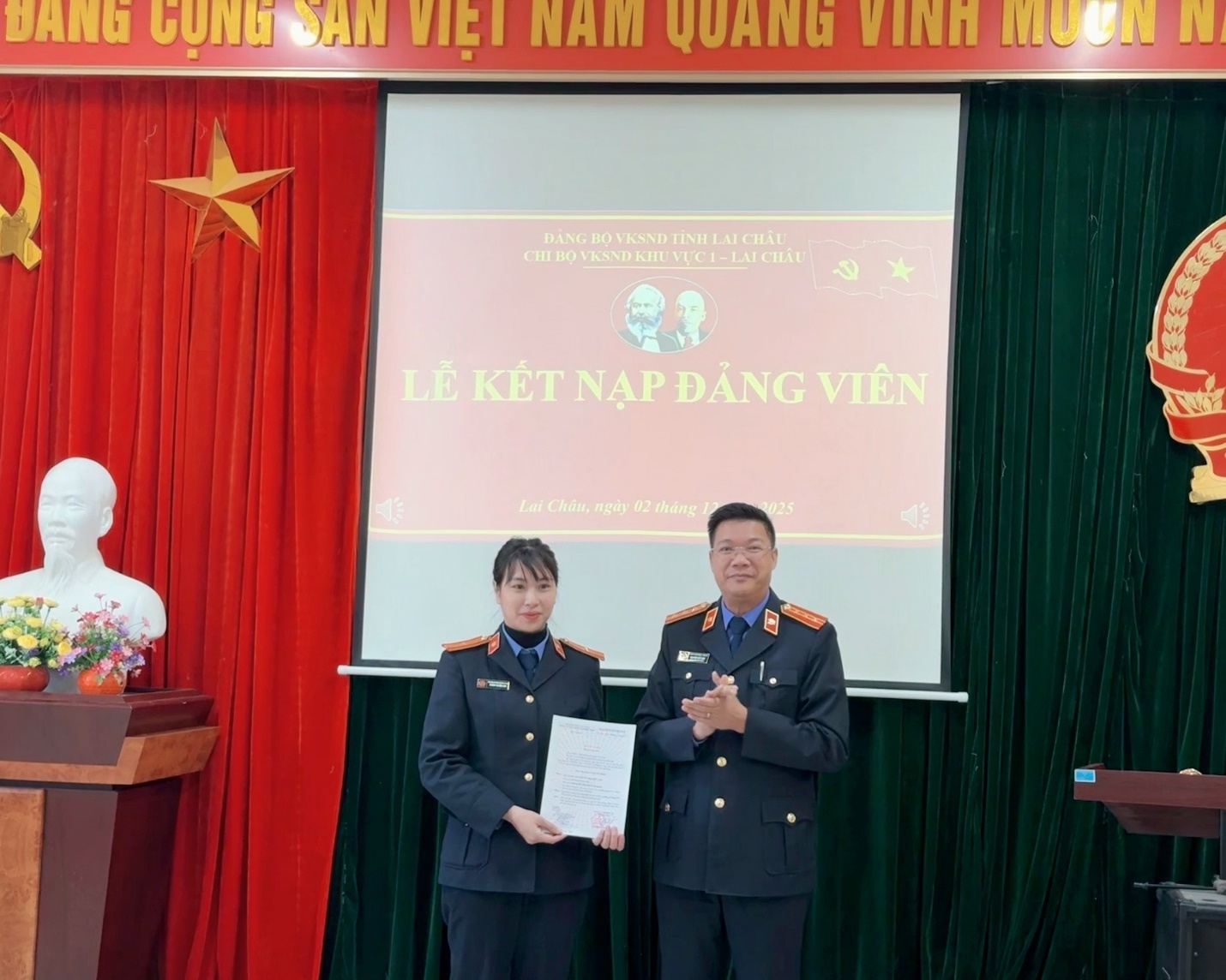 Chi bộ VKSND khu vực 1 -  Lai Châu tổ chức Lễ kết nạp đảng viên