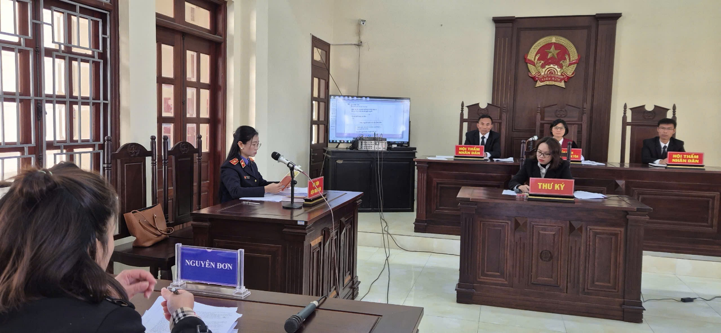 VKSND Khu vực 2 – Lai Châu ứng dụng công nghệ thông tin, chuyển đổi số để công bố tài liệu, chứng cứ tại phiên tòa dân sự