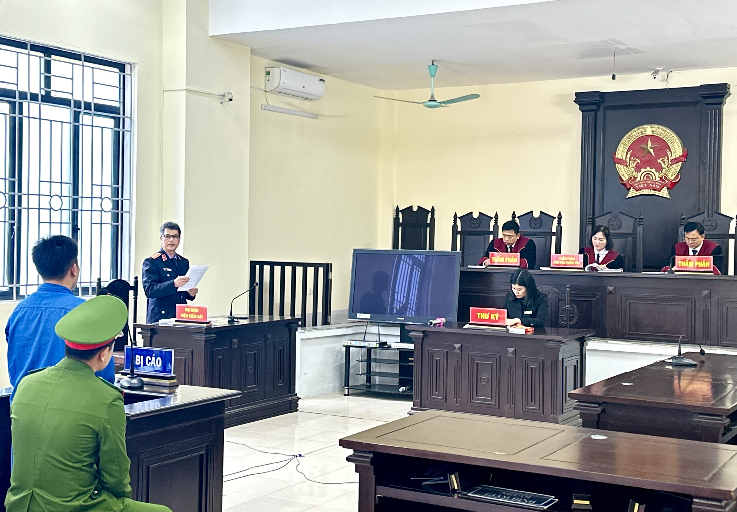 Viện kiểm sát nhân dân tỉnh Lai Châu bảo vệ thành công kháng nghị tại phiên tòa phúc thẩm vụ án hình sự