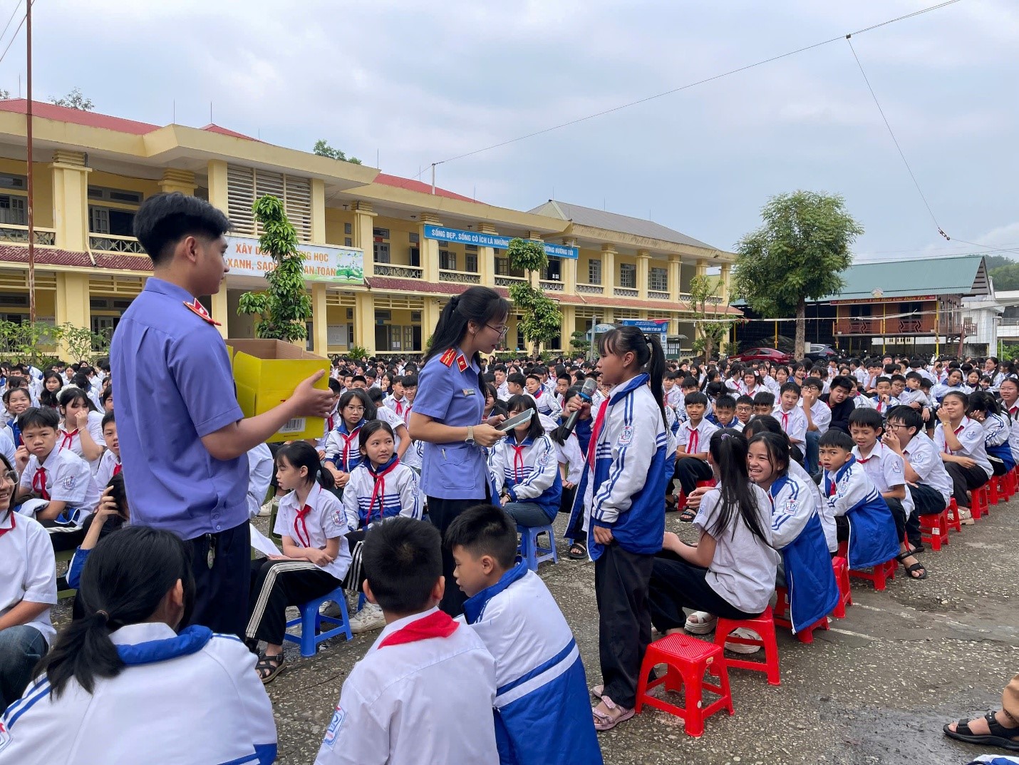 Viện kiểm sát nhân dân khu vực 2-Lai Châu tiến hành tuyên truyền pháp luật tại cơ sở